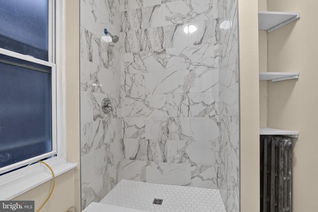4947 Catharine Street - Photo 9