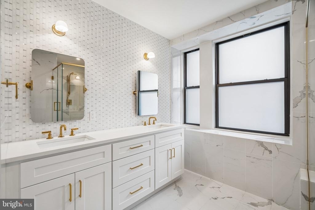 135 S 19th Street - Photo 10