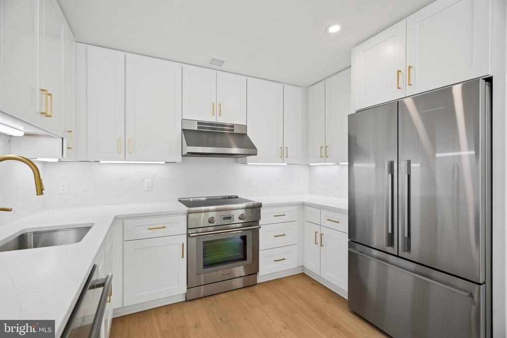 135 S 19th Street - Photo 6