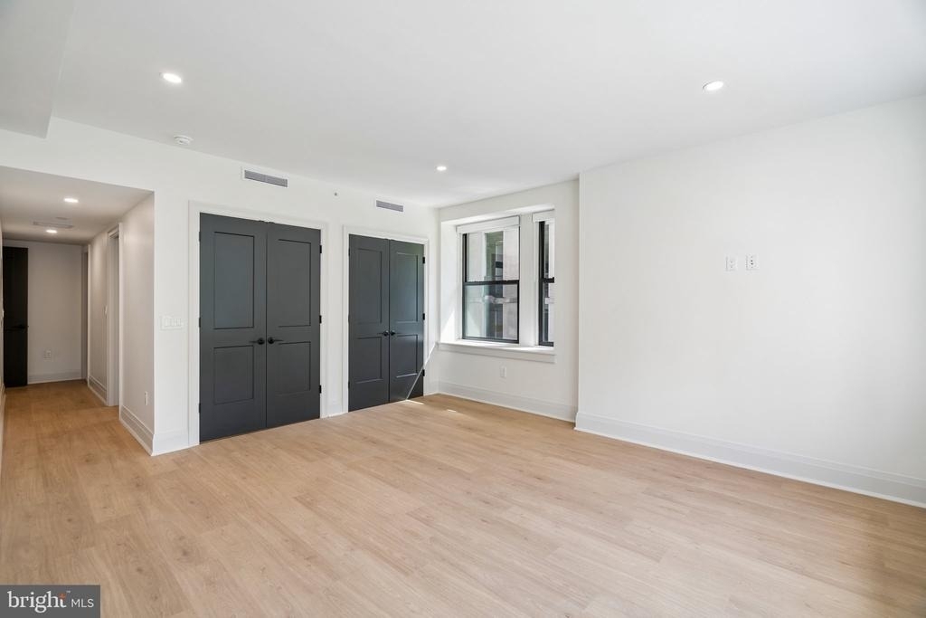 135 S 19th Street - Photo 8