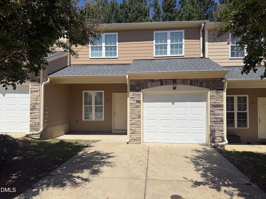119 Beechleaf Court - Photo 0