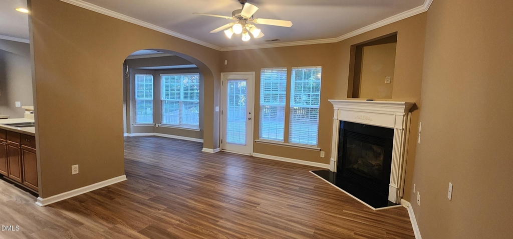 8427 Tie Stone Way - Photo 2
