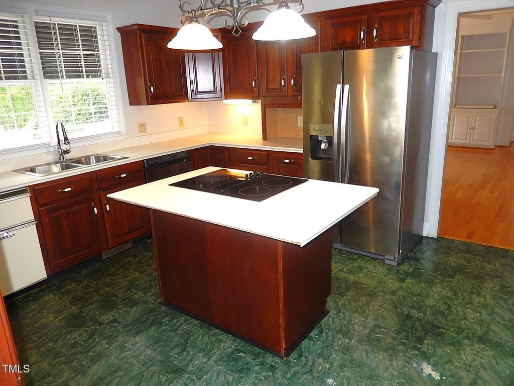 12621 Capital Boulevard - Photo 11