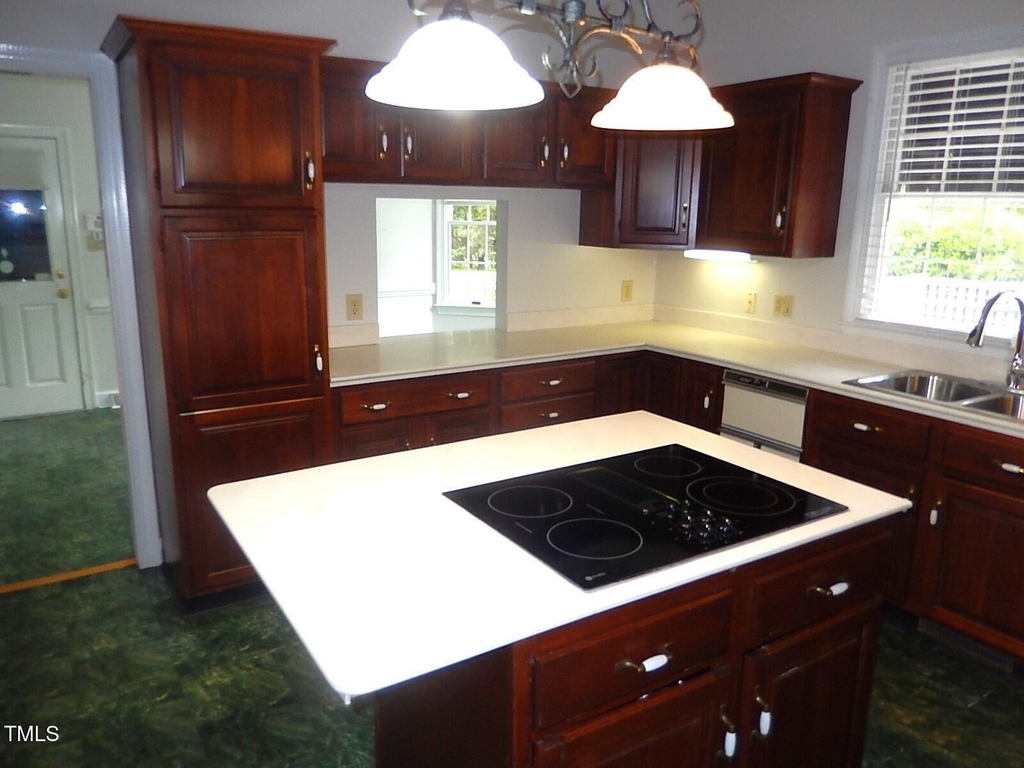 12621 Capital Boulevard - Photo 10