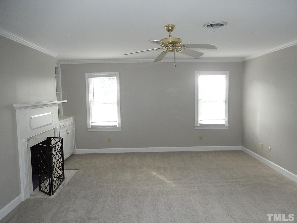 12621 Capital Boulevard - Photo 14