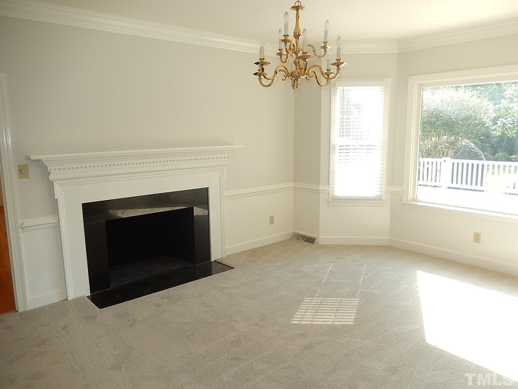 12621 Capital Boulevard - Photo 4