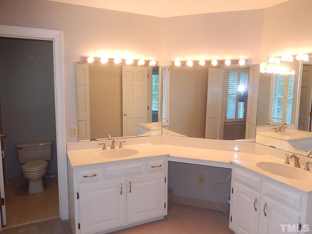 12621 Capital Boulevard - Photo 15