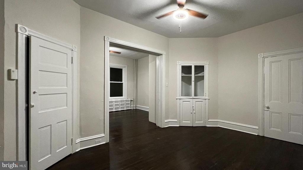 7827 Montgomery Avenue - Photo 9