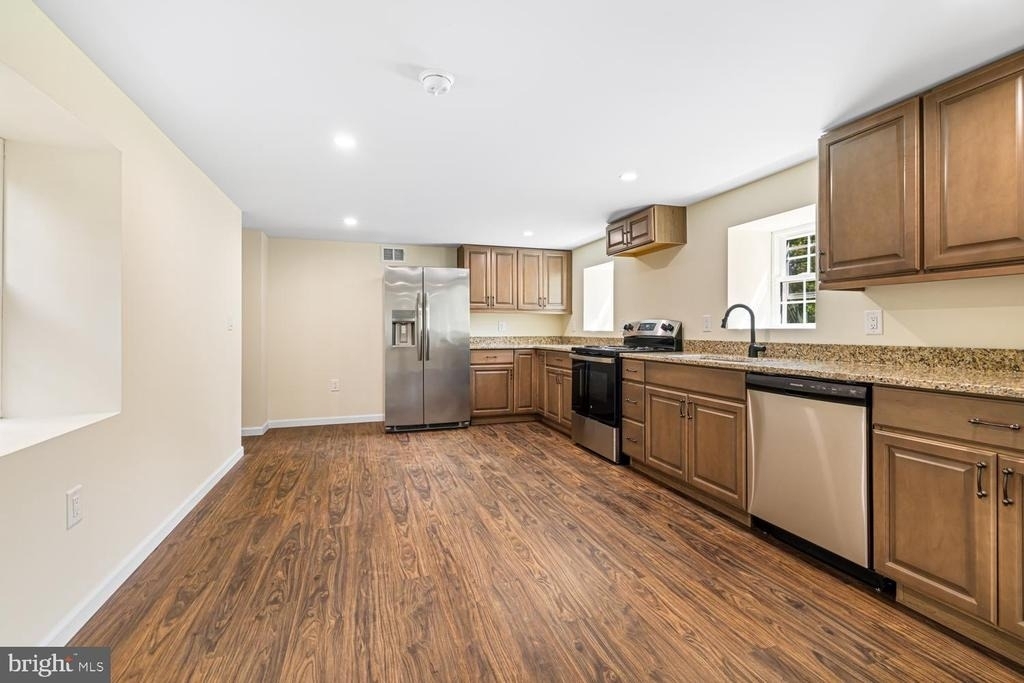 2315 Hickory - Photo 12