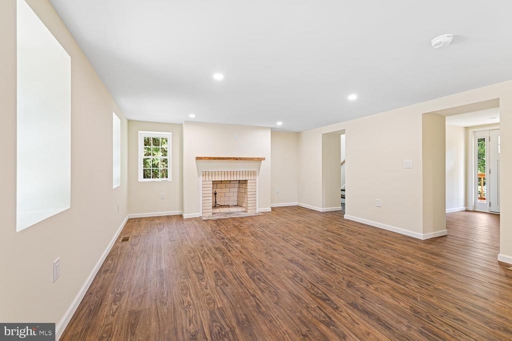 2315 Hickory - Photo 7