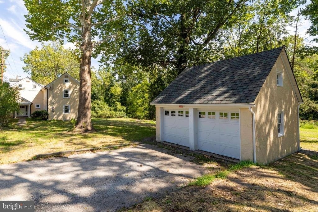 2315 Hickory - Photo 3