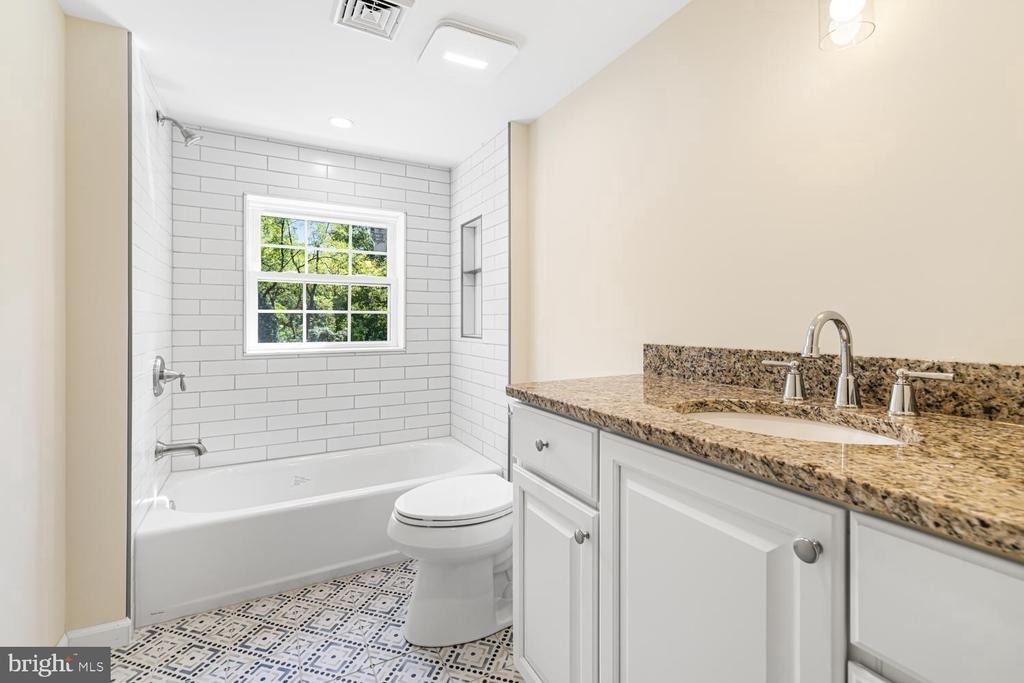 2315 Hickory - Photo 24