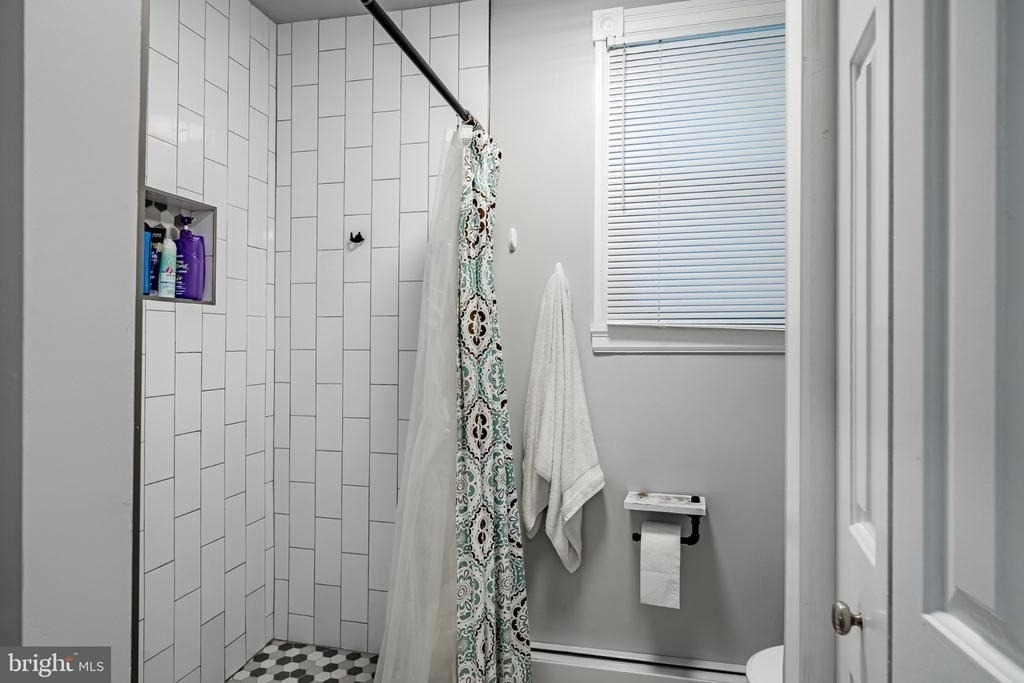 445 E Main Street - Photo 15