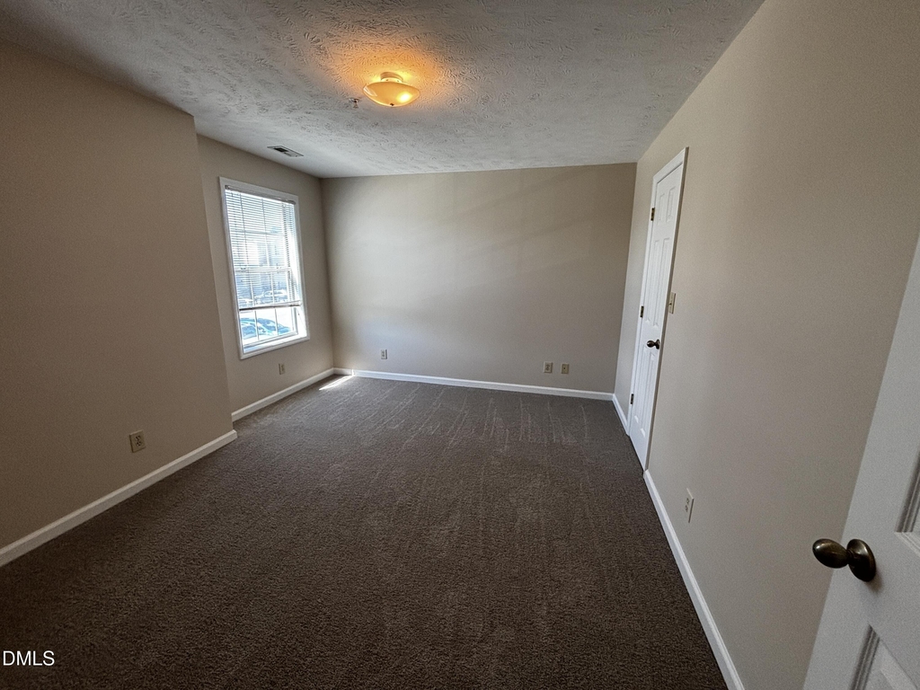 259 Waterdown Drive - Photo 10