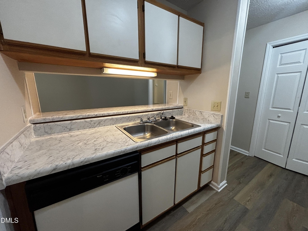 259 Waterdown Drive - Photo 37