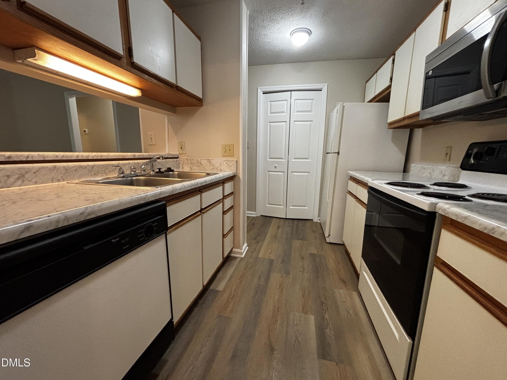 259 Waterdown Drive - Photo 36