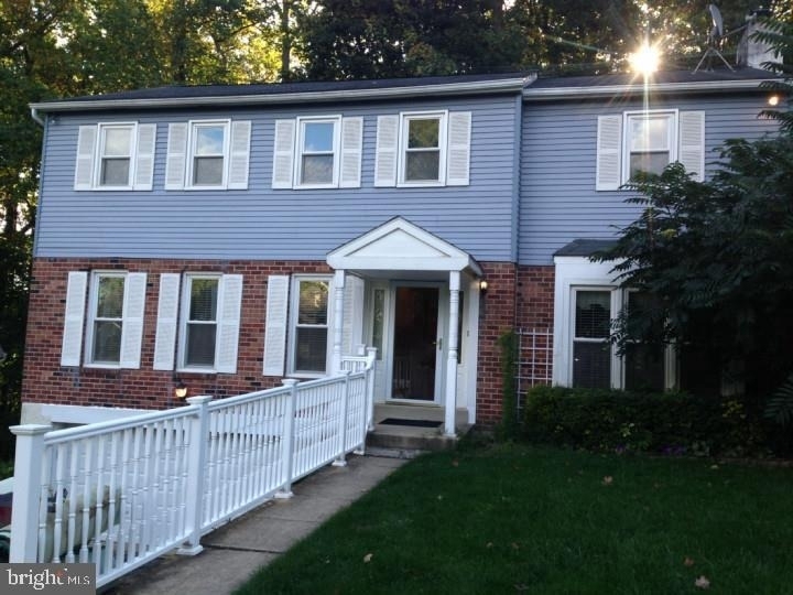 135 Eaton Drive - Photo 2