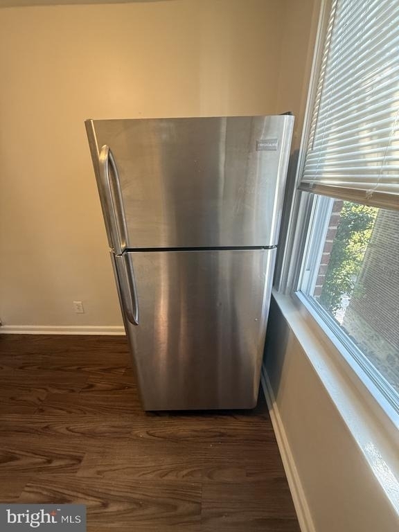 3830 Berkley Avenue - Photo 6