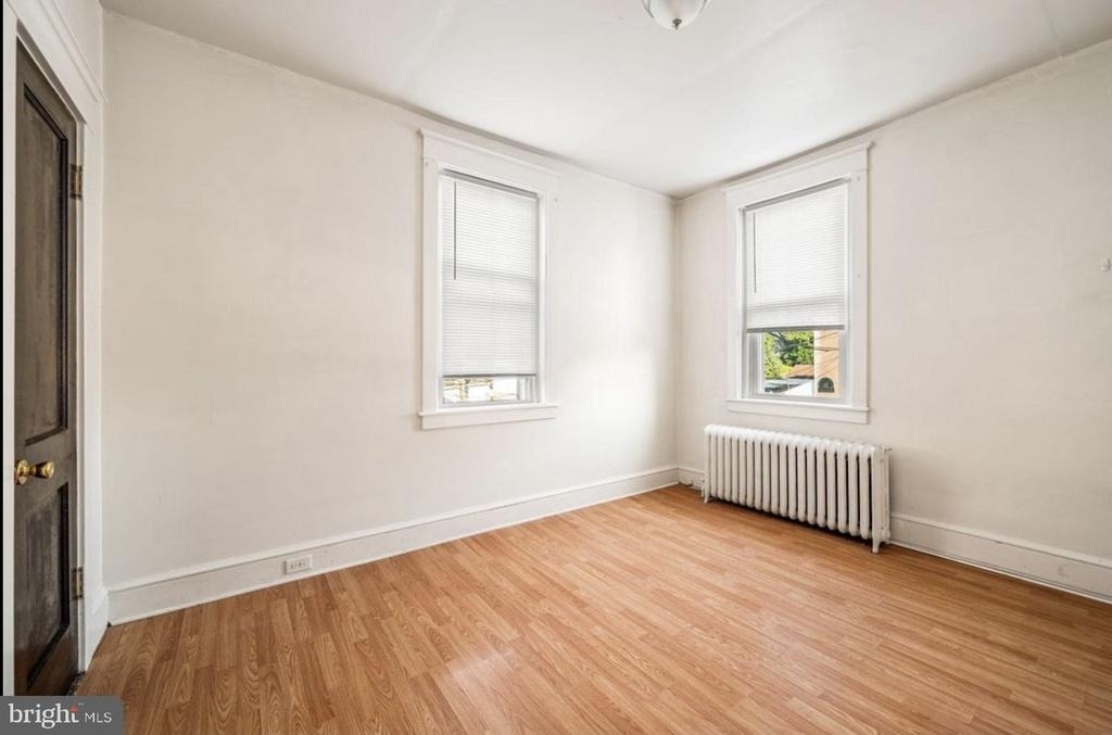 139 E Plumstead Avenue - Photo 1