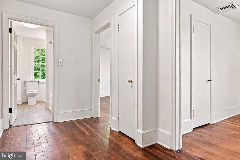 162 Rosemont Avenue - Photo 11