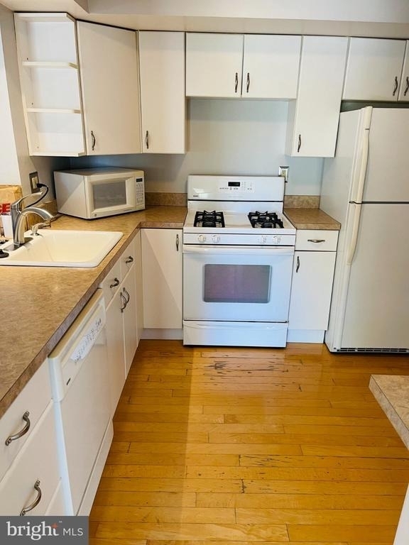 1908 Society Place - Photo 3