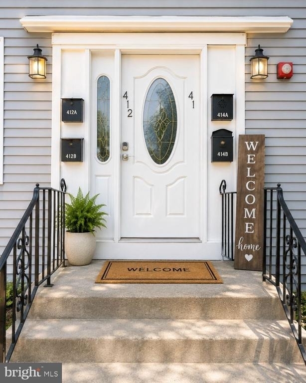 412 Powell Street - Photo 0