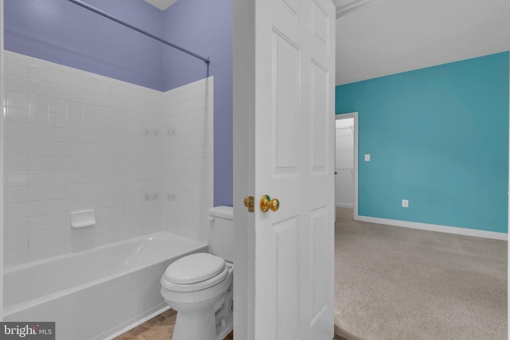 7813 Kilcroney Court - Photo 27