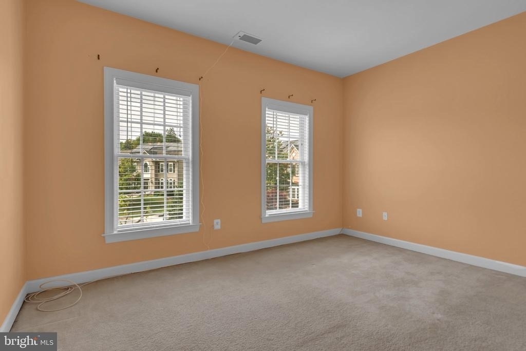 7813 Kilcroney Court - Photo 28