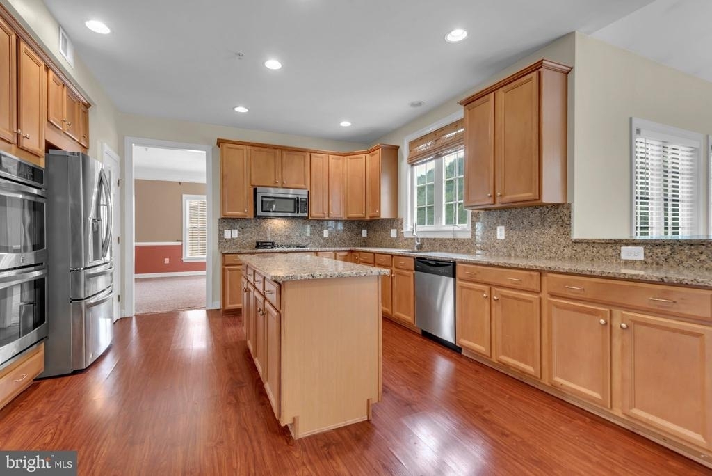 7813 Kilcroney Court - Photo 9