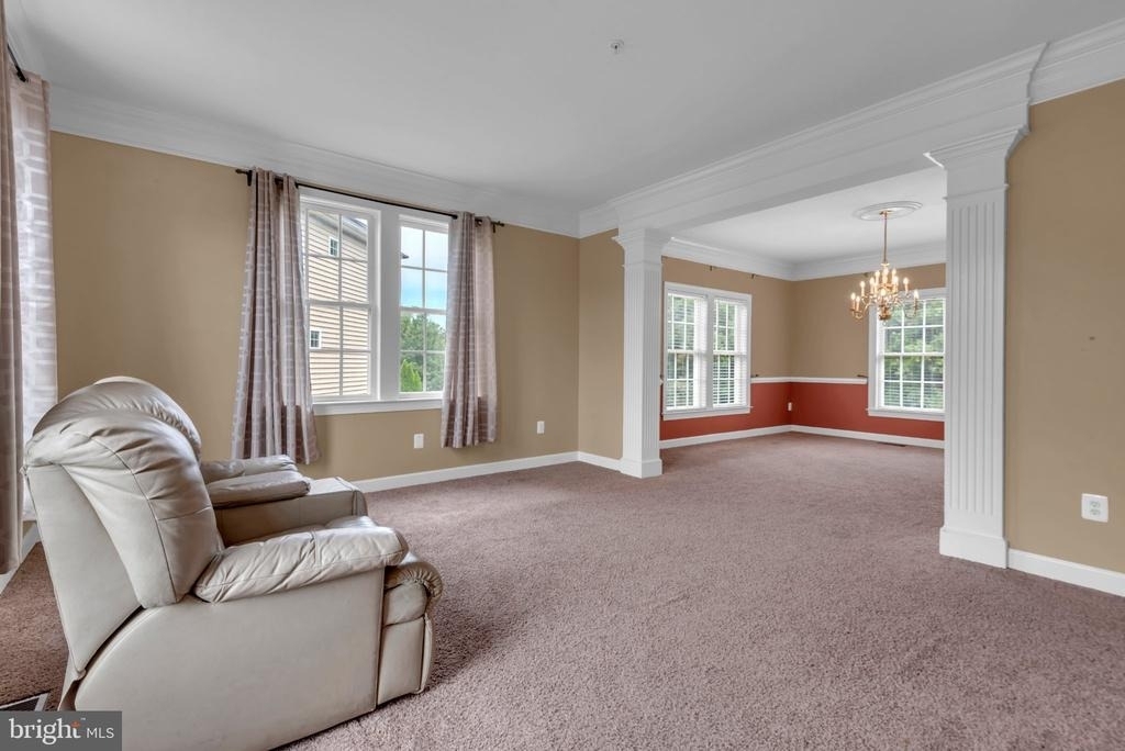 7813 Kilcroney Court - Photo 4