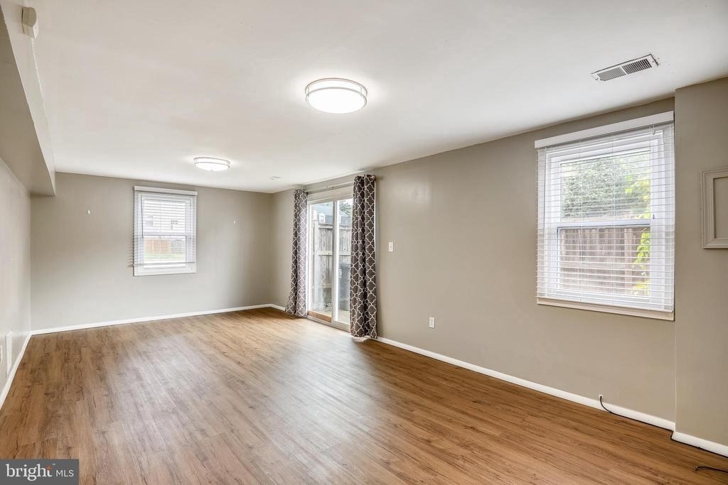 81 Watkins Park Drive - Photo 12