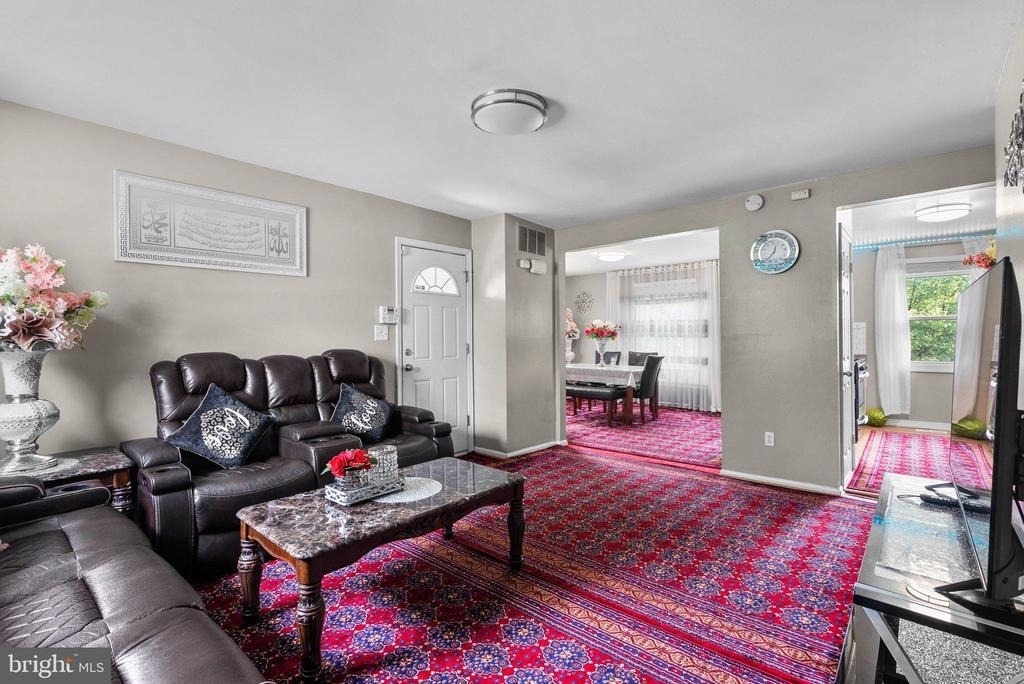 81 Watkins Park Drive - Photo 7