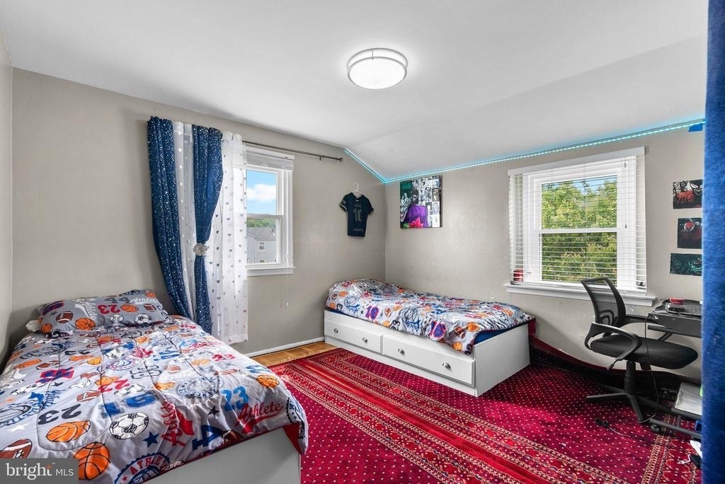 81 Watkins Park Drive - Photo 9