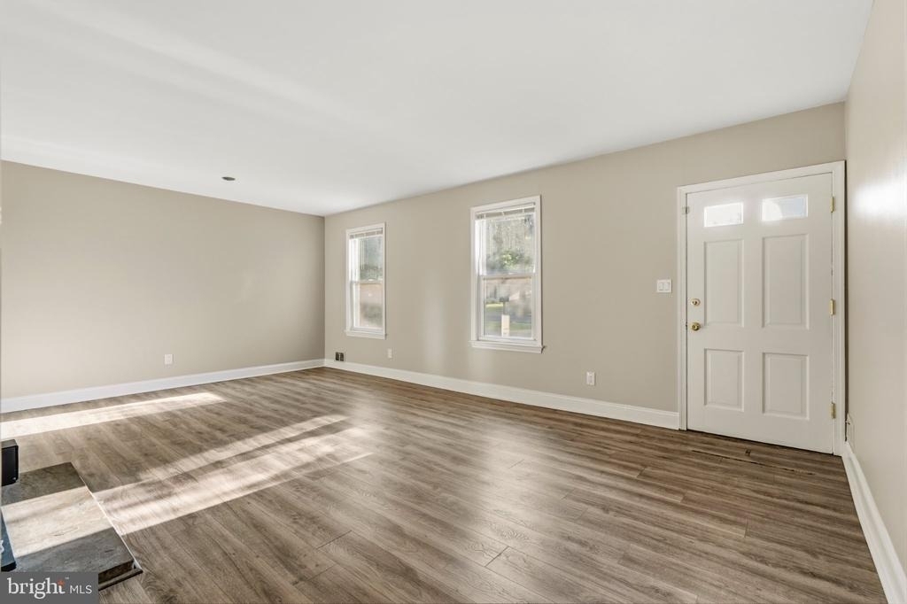 12807 Jackson Drive - Photo 6
