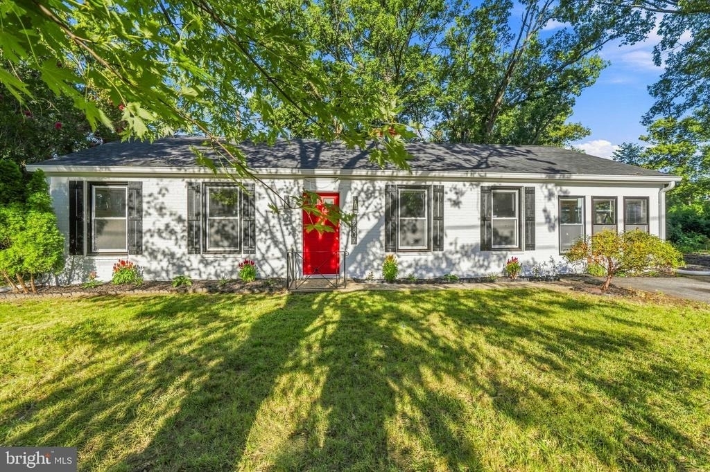 12807 Jackson Drive - Photo 2