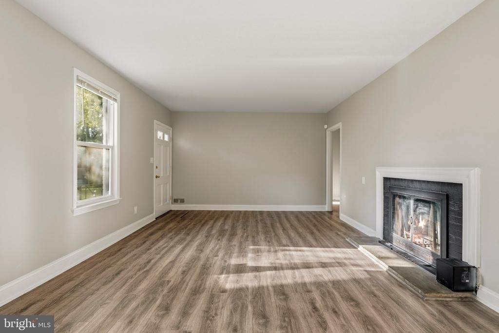 12807 Jackson Drive - Photo 8