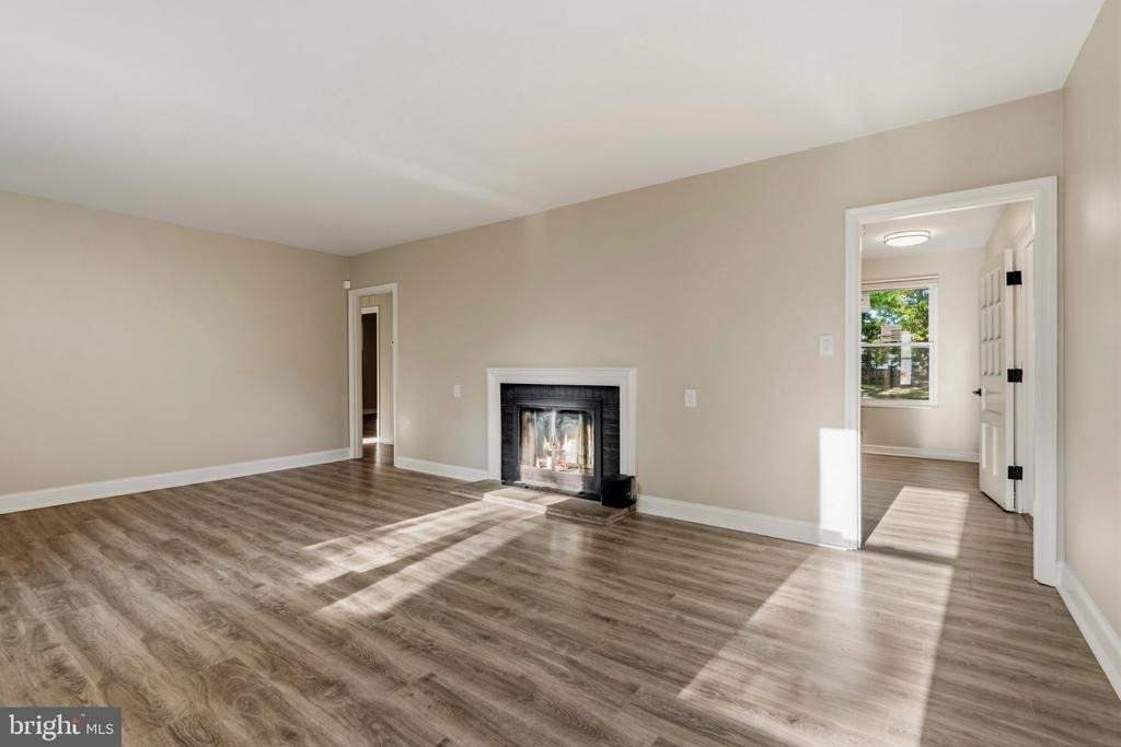 12807 Jackson Drive - Photo 7