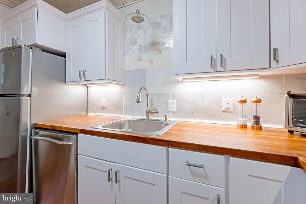 4115 Denfeld Avenue - Photo 21