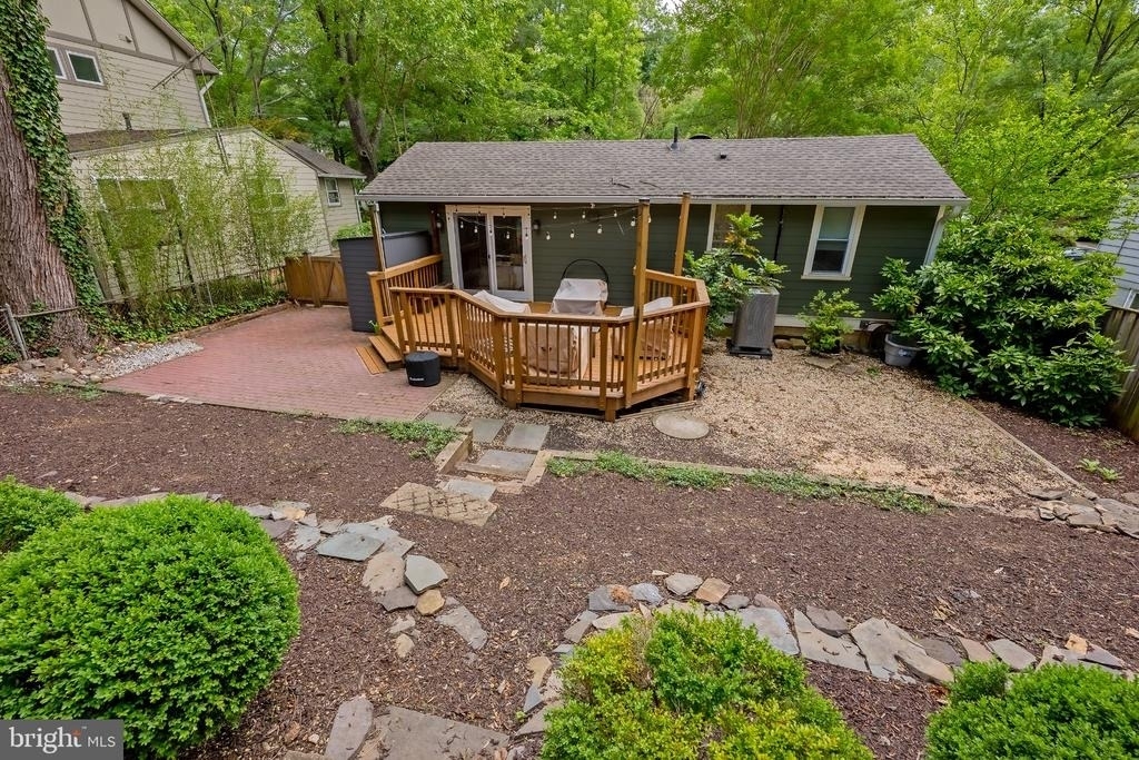 4115 Denfeld Avenue - Photo 7