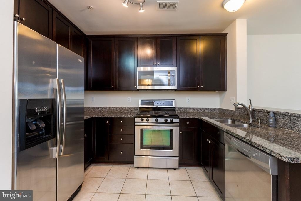 11928 Little Seneca Parkway - Photo 4