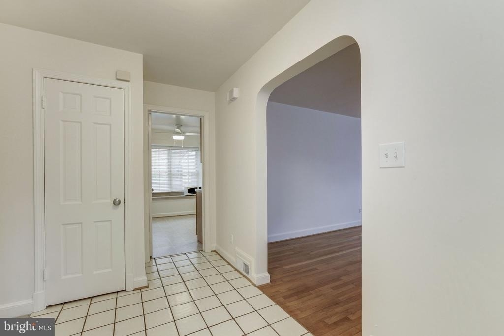 5601 Pollard Road - Photo 4