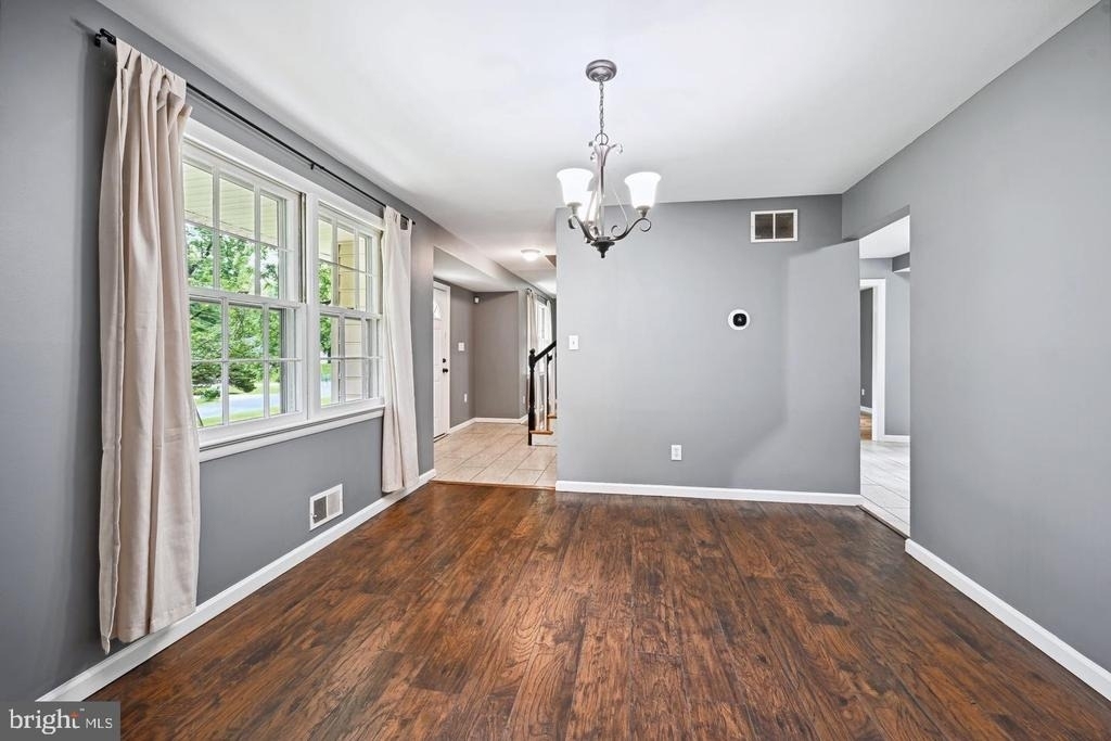 204 Mowbray Road - Photo 2