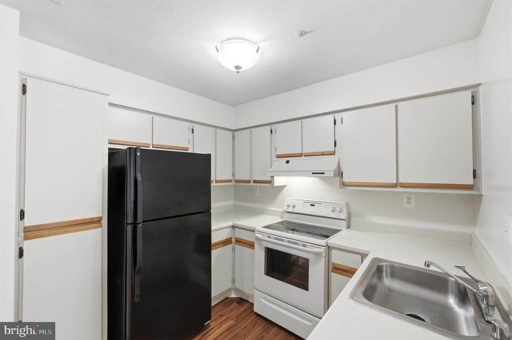 9907 Boysenberry Way - Photo 10