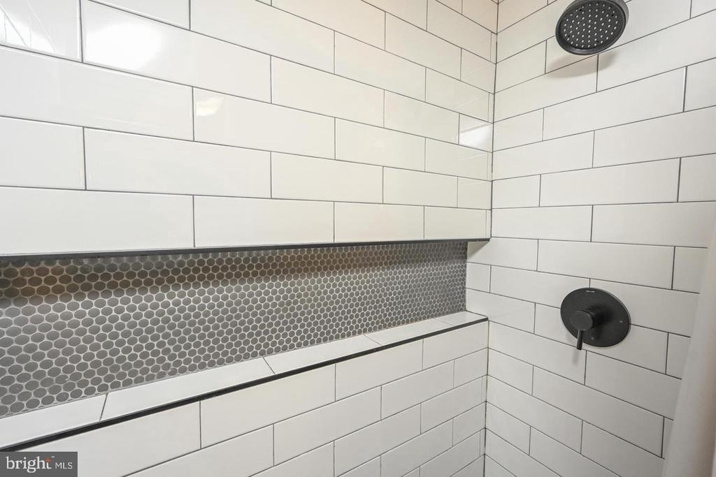 285 Lakeshore Drive - Photo 21