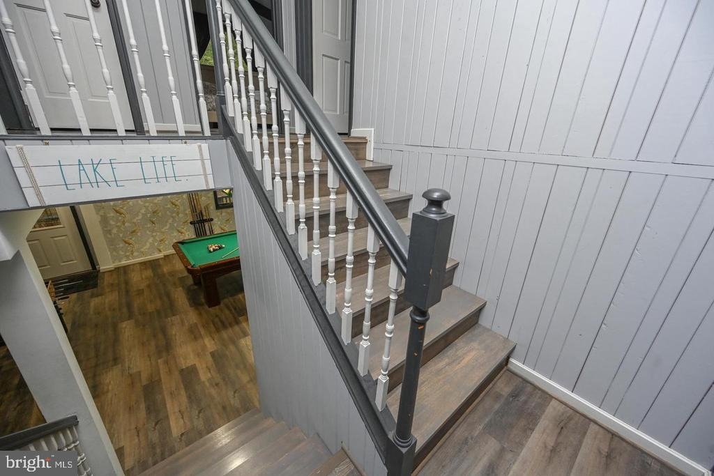285 Lakeshore Drive - Photo 16