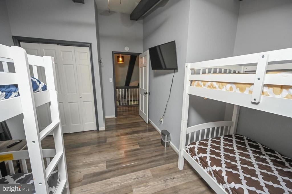 285 Lakeshore Drive - Photo 29