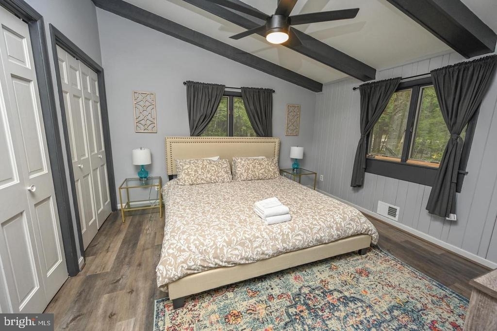 285 Lakeshore Drive - Photo 33