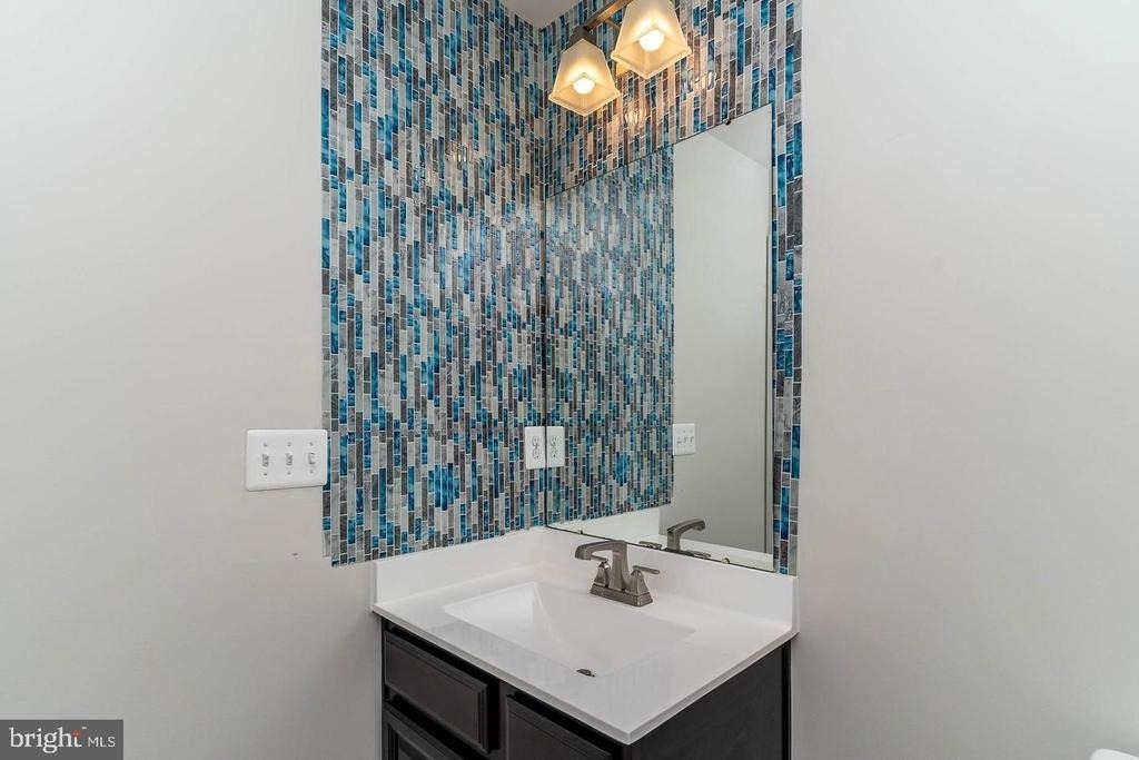6021 Etterbeek Street - Photo 29