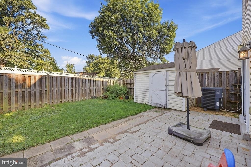 569 Lancaster Place - Photo 38