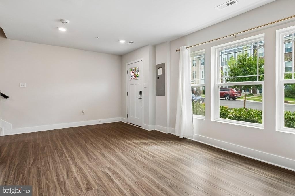 6941 Waterbury Place - Photo 22